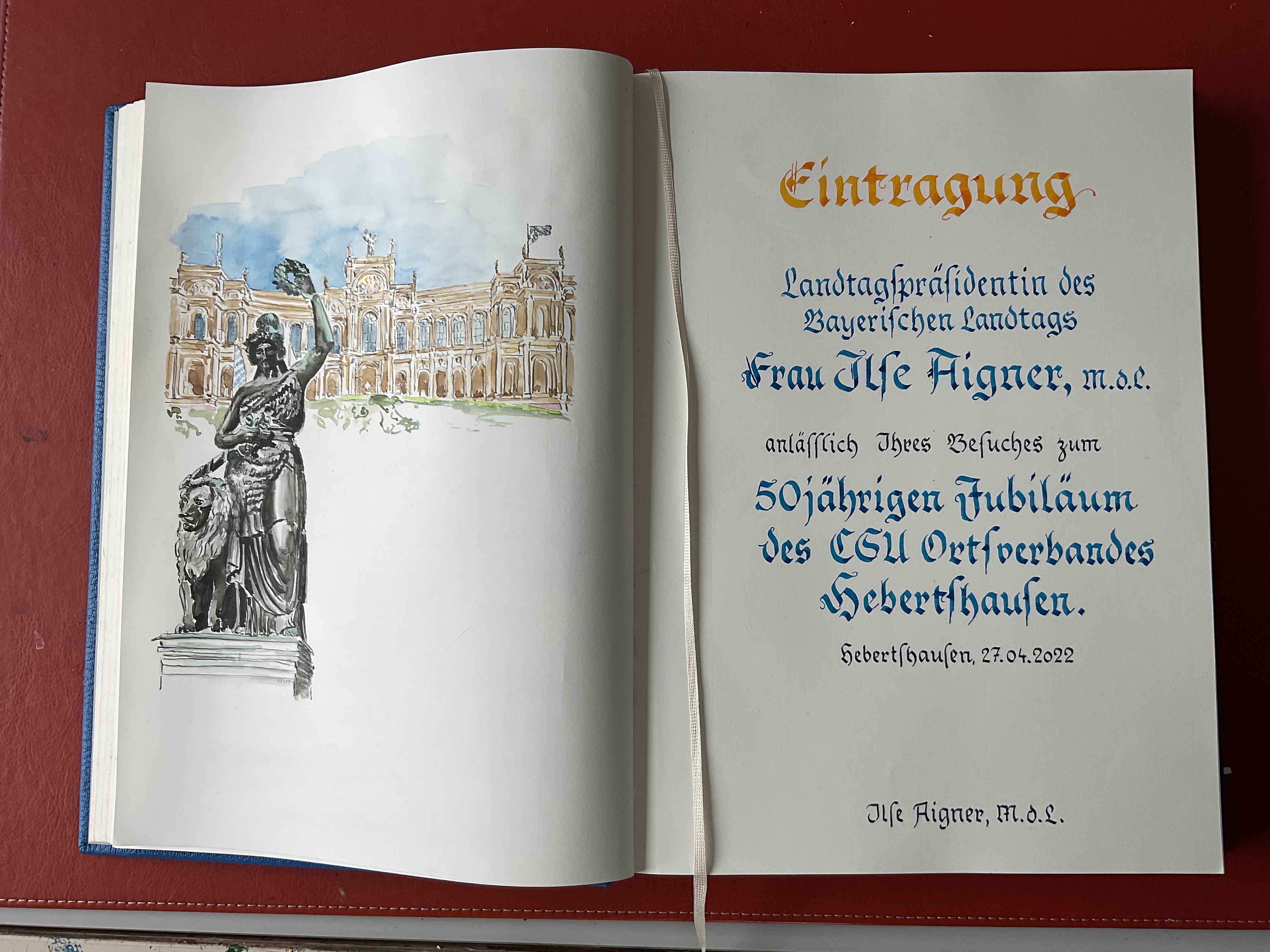 Eintrag Goldenes für Ilse Aigner, Bavaria mit Maximilianeum